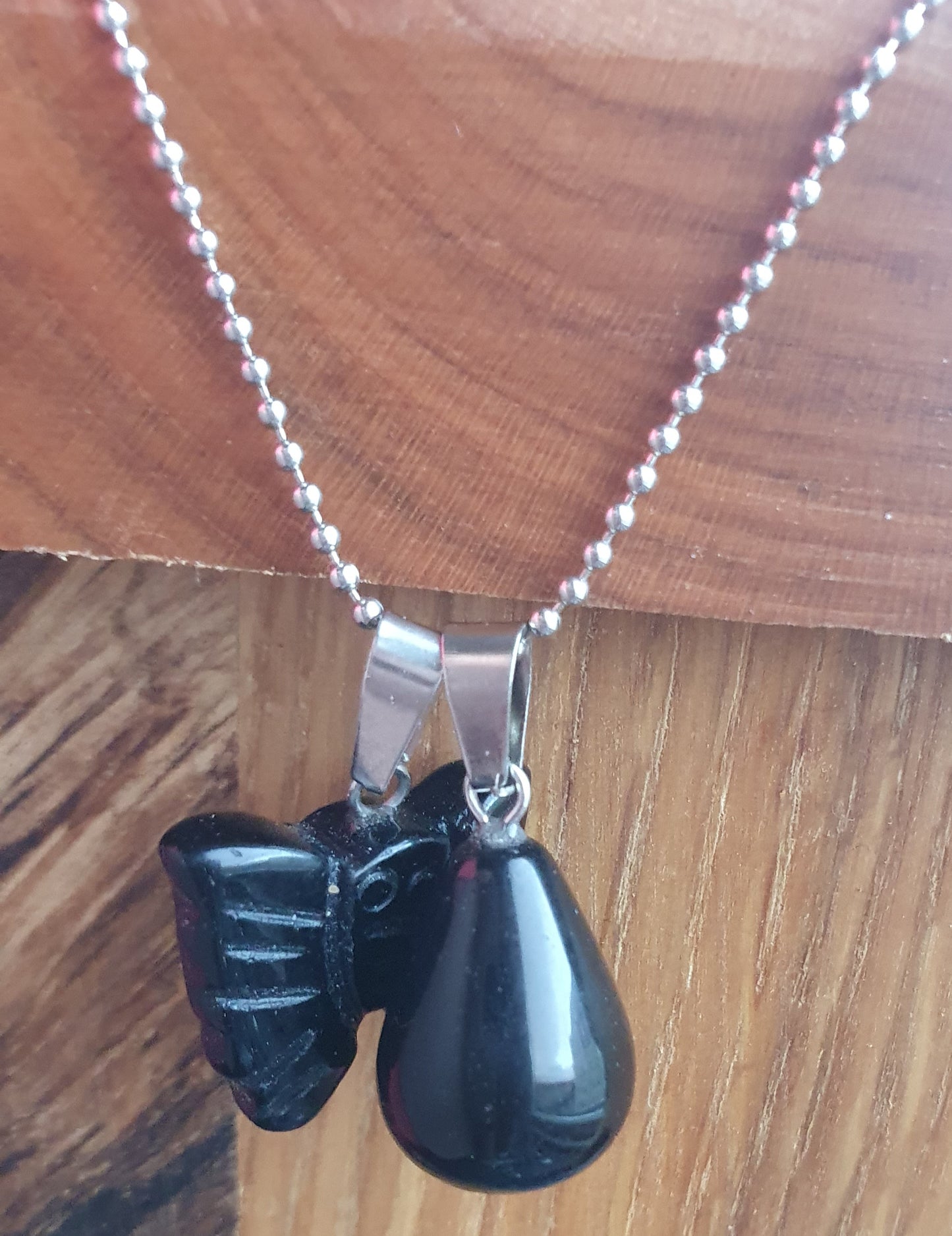 Halvädelstenshängen i kedja