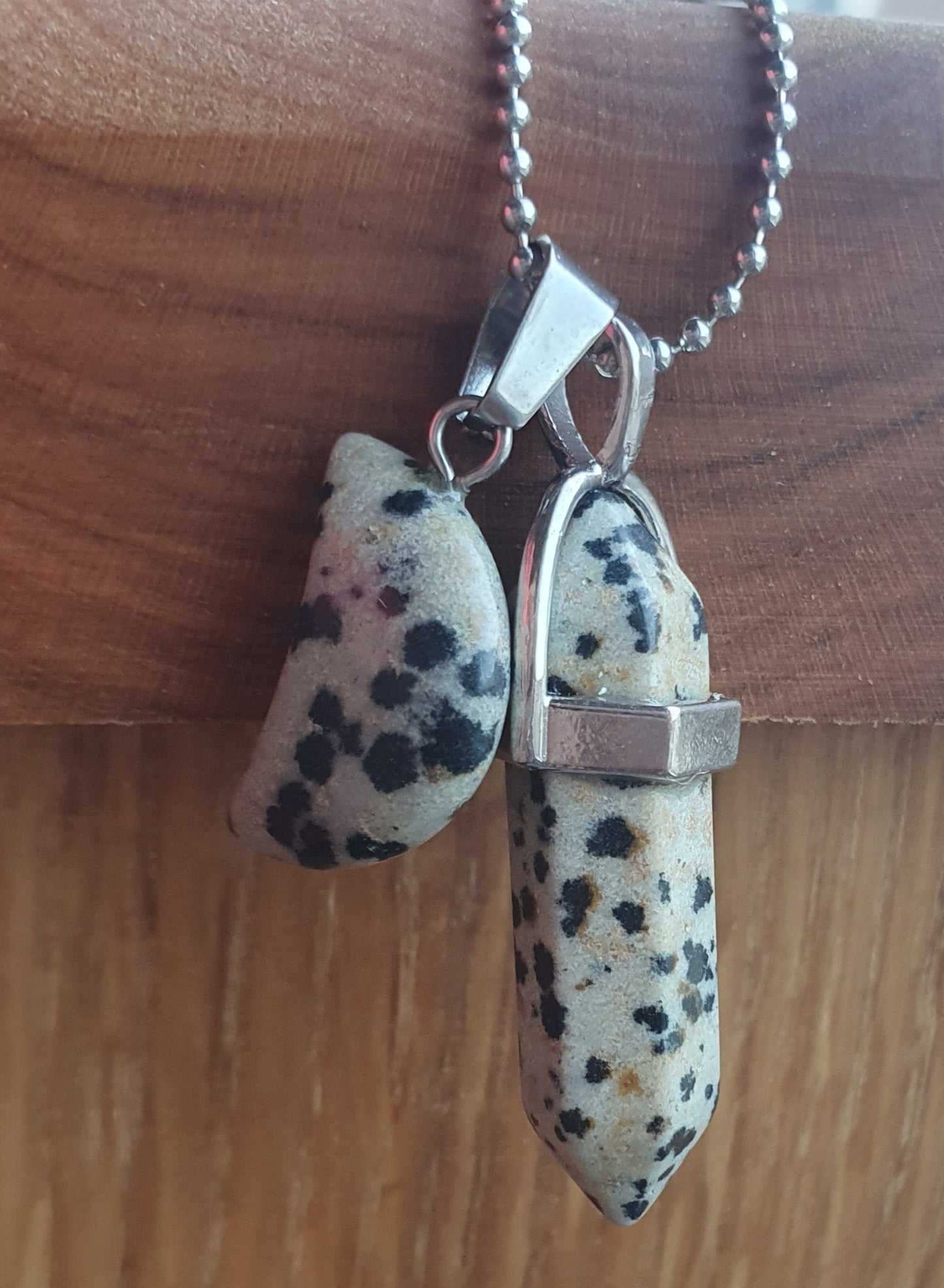 Halvädelstenshängen i kedja