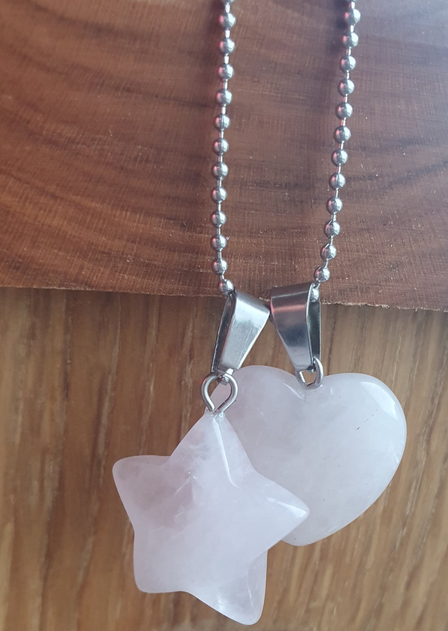 Halvädelstenshängen i kedja